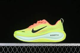 Picture of Nike Vomero Plus _SKUfw20772160975846258fw